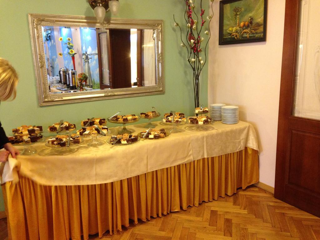 Hotel Zulawy Елблаг Екстериор снимка
