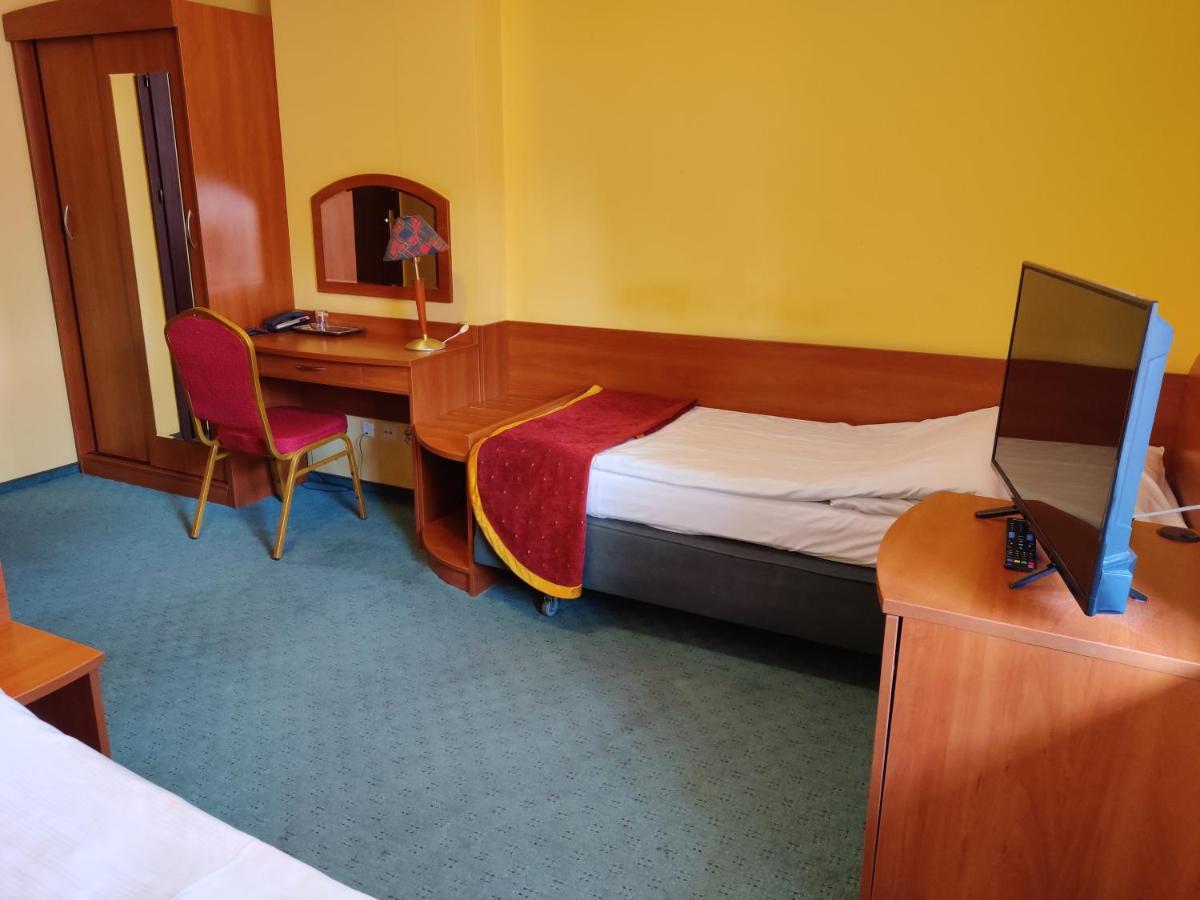Hotel Zulawy Елблаг Екстериор снимка