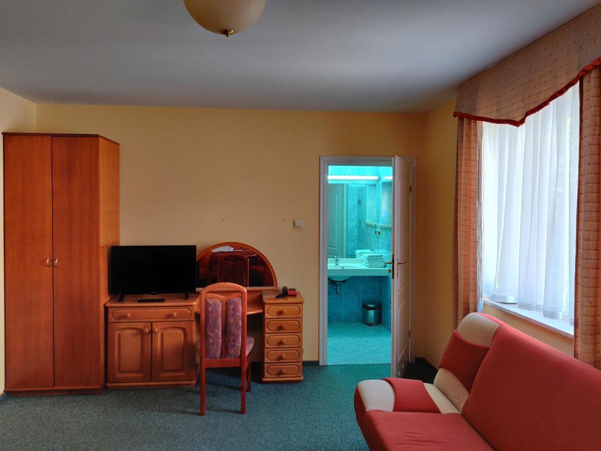 Hotel Zulawy Елблаг Екстериор снимка